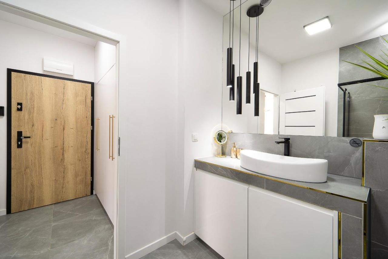 In&Cognito Apartament Ζιελόνα Γκόρα Εξωτερικό φωτογραφία